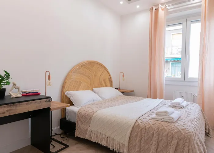Luxury - Valassina 45 Milan